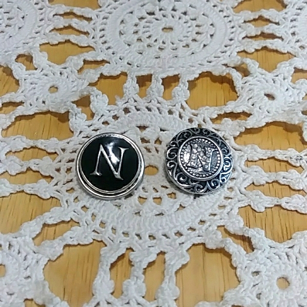 Snap Jewelry - Alphabet Initial Snap Buttons Letter N